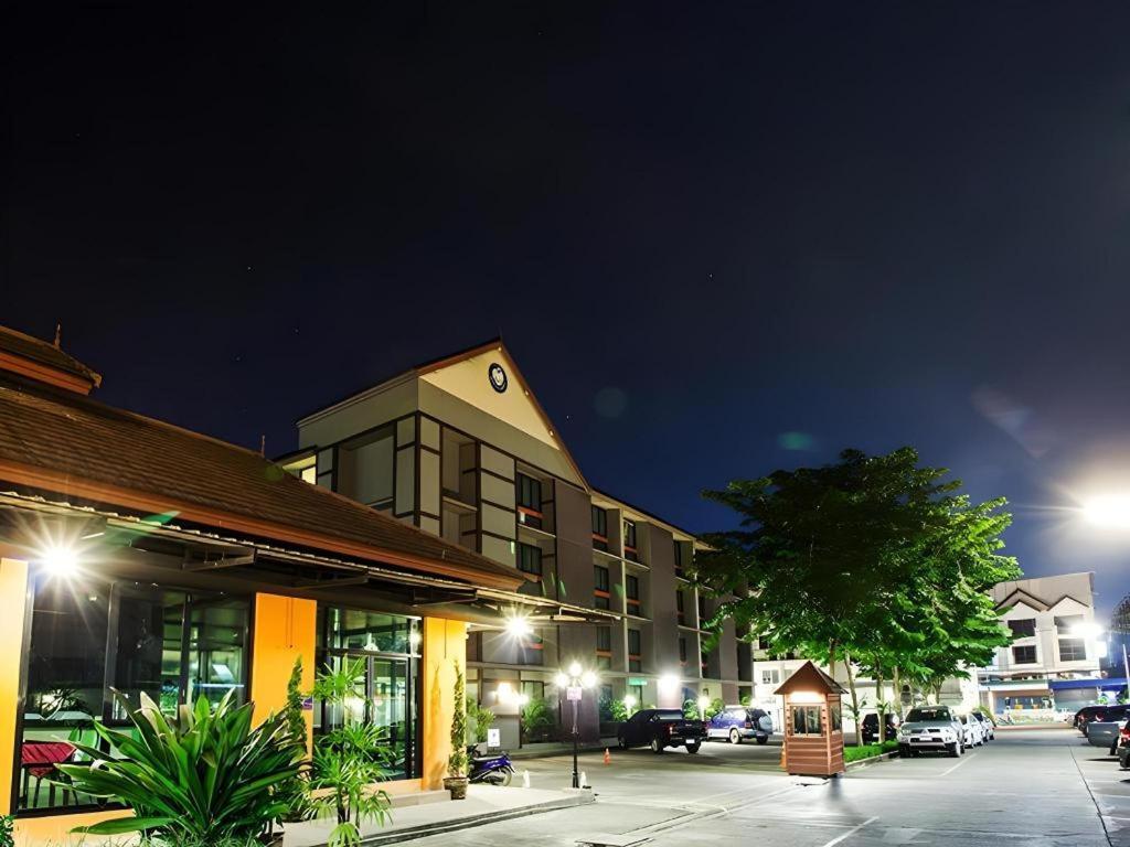 B2 Chiang Rai Boutique & Budget Exteriör bild