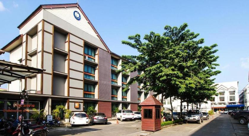 B2 Chiang Rai Boutique & Budget Exteriör bild